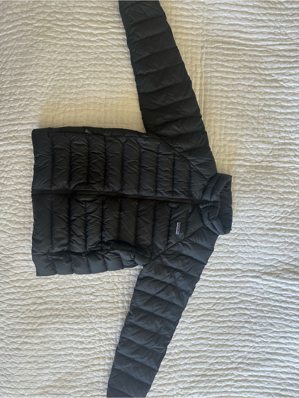 Patagonia Kids Black Puffer Jacket - Picture 2 of 5